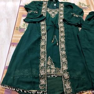 Elegant Green Embroidered Shalwar Kameez
