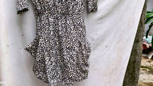 Cute White &amp; Black Dress (Women&#39;s)