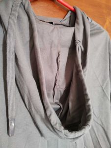 crop hoodie street style from teamsprit