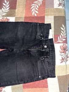 H&amp;M Slim Fit Black Jeans
