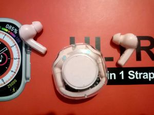Brand New Pink Earbuds