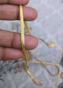 2 Ka Set Gale Ki Chen Ek Patali E