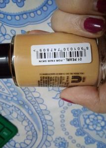 Elle 18 Lasting Glow foundation