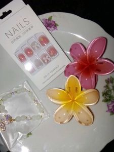 Nail Set & Bracelet And Clutchers