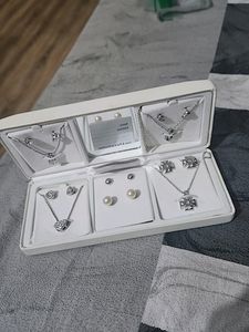 Pierre Cardin Jewellery Set