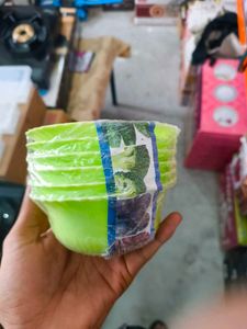 Green Plastic Bowls - Set of 5
