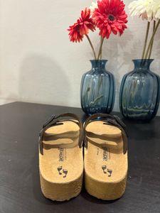Lowalk Brown Buckle Sandals
