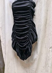 207. Black Ruched Bodycon Dress