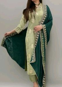 Elegant Green Embroidered Kurta Set