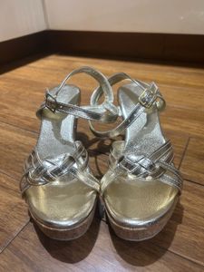 Golden Wedges