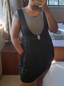 CUTE BLACK WHITE DRESS WITH BOW POCKETS