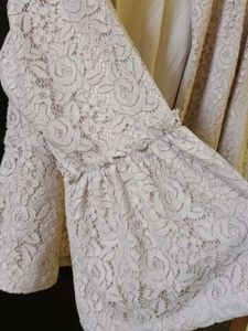 💜 Enchanting Lavender Floral Lace Shrug💜