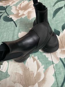 Black Leather Chelsea Boots