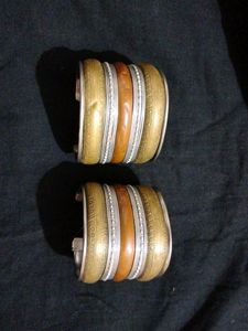 Combo Of Traditional Gujrati Bangles And Mangtika.