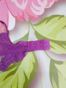 (1300)Purple Lace Bralette