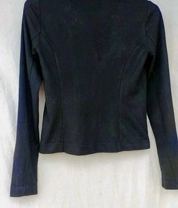 Black Blazer with Notched Lapels and Front Pockets