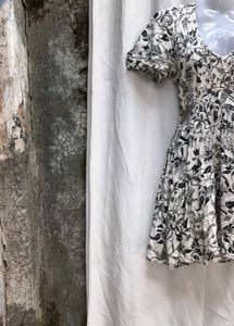 101610. Floral Cutout Mini Dress