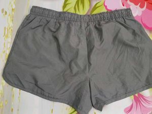 (1200)Gray Athletic Shorts