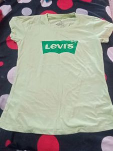 Lavi's T-shirt Didn't Used