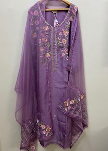 Pakistani Readymade Suit