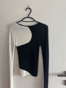 Retro B&amp;W Top