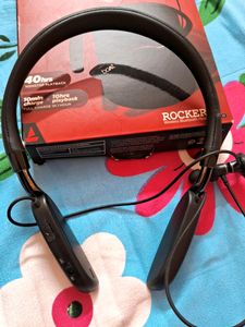 Boat Rockerz: Wireless Bluetooth Headsets