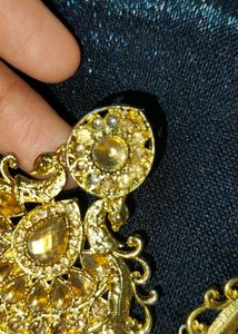 Earings