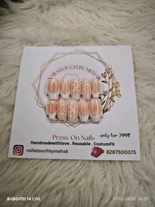 Press-On Nails by NAILSTOUCH