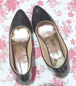 Black Heel