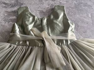 Enchanting Sage Green Tulle Party Dress for Girls