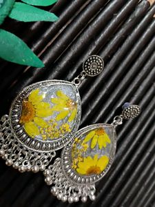 Resin Floral Tassel Earrings