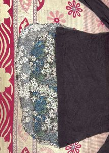 High_low Top With Printed Coller. And Long Selves