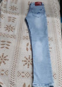 Forever Light Blue Jeans Waist 26 L- 36