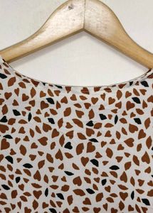 Trendy New Animal Print Cap Sleeve Top