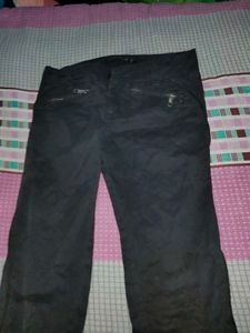 Gray Top &amp; Black Pants