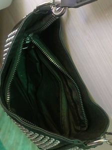 Sling Bag.