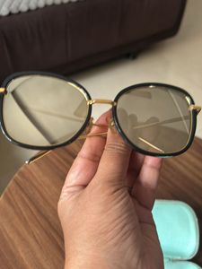 Smart tinted sunglasses OG charles n keith brand