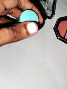 Blusher,EyelashesWith glue ,White Nail Paint