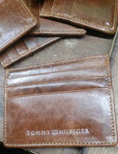 TOMMY HILFIGER LEATHER GIFT BOX