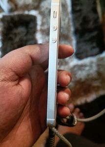 Apple iPhone SE 64 GB