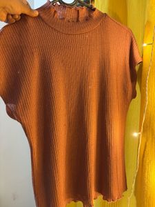 Ribbed Mock Neck Short Sleeve Top