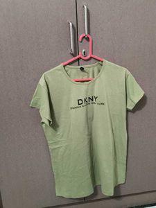 Green Tshirt With New York Name