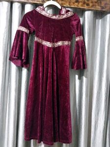 Maroon dress 👗