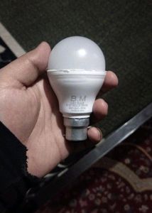 Mointer And Bulbs Both Working Condition