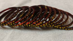Red &amp; Gold Bangle Set
