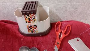 Crew4 Kitchen Utensil Holder