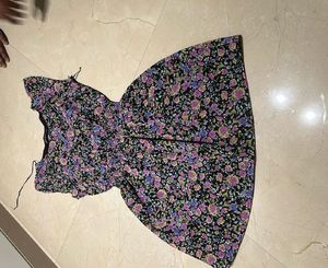 Cute flowery print dress