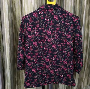 New With Tag Floral Bossini Blazer 🥀