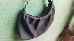 Unique Chain Link Hand Bag