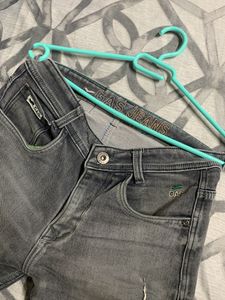 GAS Torn jeans!